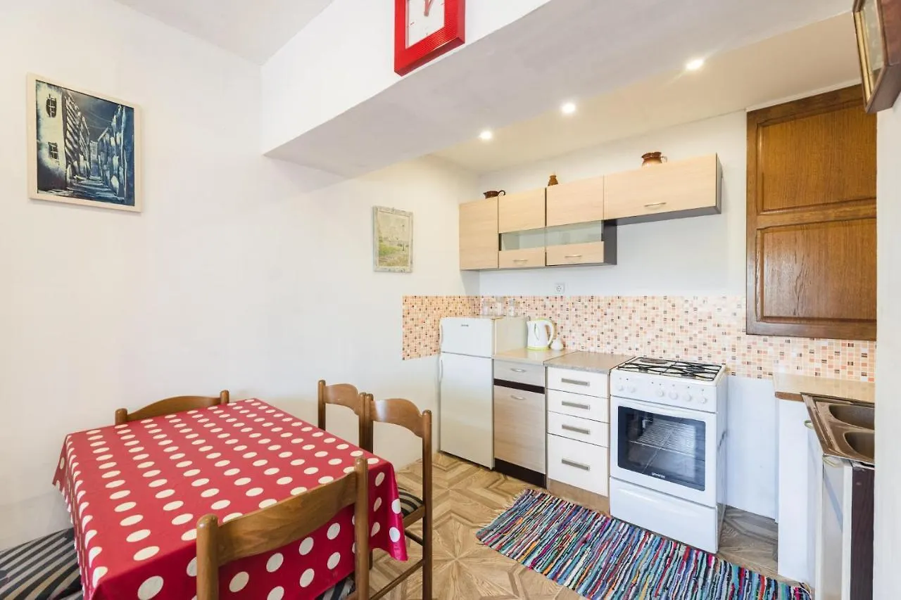 Apartments With A Parking Space Novi Vinodolski - 10270 Croatia